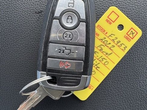 Used 2022 Ford F150 Lariat w/ Equipment Group 502A High image 40