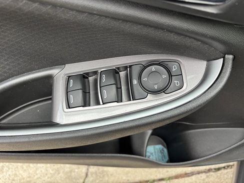 Used 2024 Chevrolet Malibu LT image 19