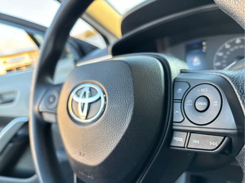 Used 2023 Toyota Corolla Cross L image 10