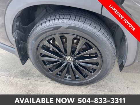 Certified 2024 Toyota Highlander XSE FWD image 13
