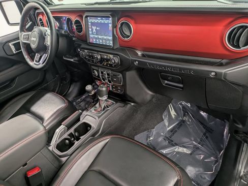 Used 2021 Jeep Wrangler Unlimited Rubicon AWD/4WD image 29