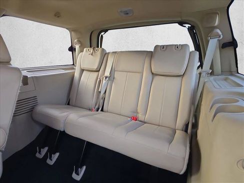 Used 2017 Ford Expedition Limited w/ Equipment Group 301A RWD image 18