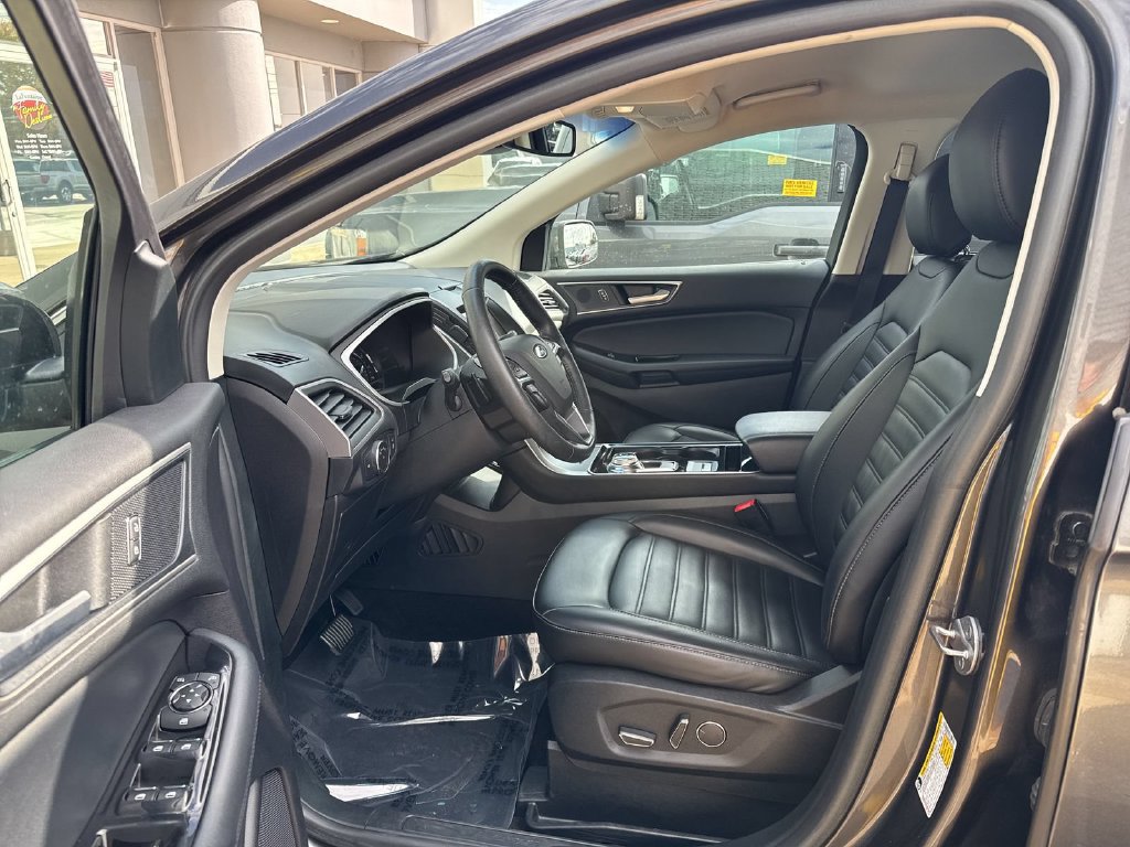 Used 2019 Ford Edge SEL w/ Equipment Group 201A AWD/4WD image 11