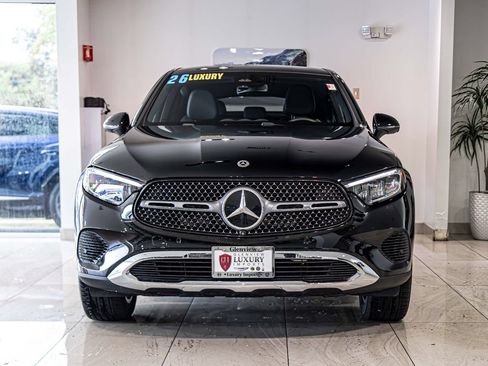 Used 2026 Mercedes-Benz GLC 300 4MATIC image 2