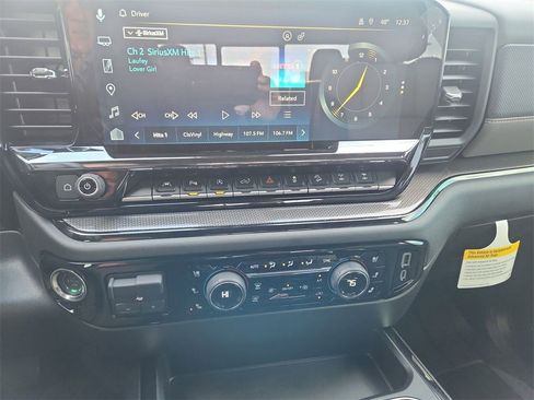 Used 2026 Chevrolet Silverado 1500 ZR2 image 11