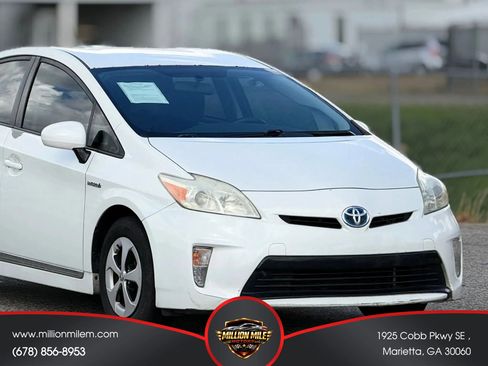 Used 2013 Toyota Prius Two FWD image 15