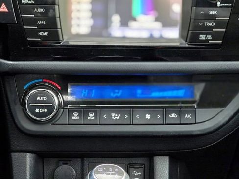 Used 2014 Toyota Corolla S image 18