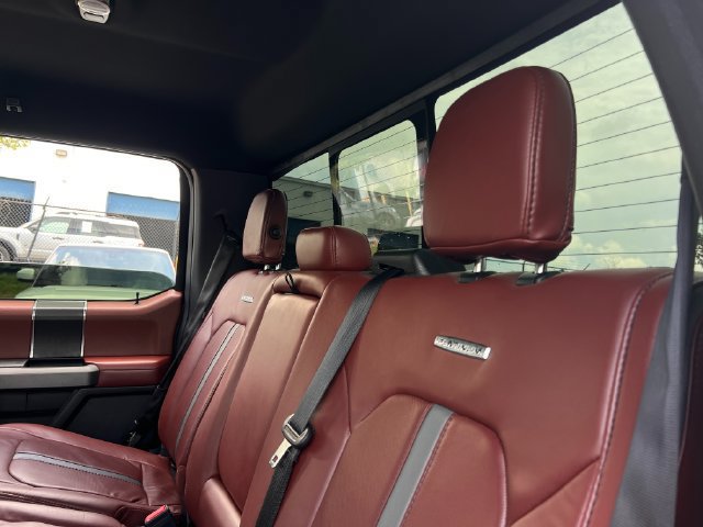 Used 2018 Ford F150 Platinum w/ Equipment Group 701A Luxury AWD/4WD image 18