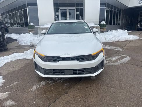 Used 2025 Kia K5 LXS image 2