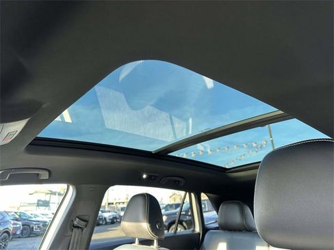 Used 2023 Volkswagen Atlas Cross Sport SEL R-Line image 26