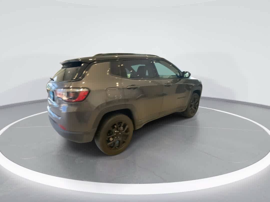 Used 2022 Jeep Compass Latitude AWD/4WD image 8