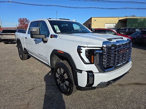 New 2026 GMC Sierra 3500 Denali w/ Denali Reserve Package AWD/4WD image 1