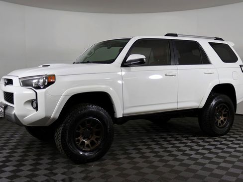 Used 2014 Toyota 4Runner Trail AWD/4WD image 50