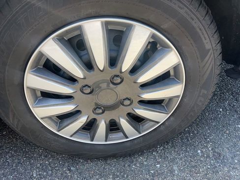 Used 2012 Ford Focus S FWD image 9