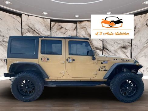 Used 2014 Jeep Wrangler Unlimited Sport w/ Quick Order Package 24S AWD/4WD image 4