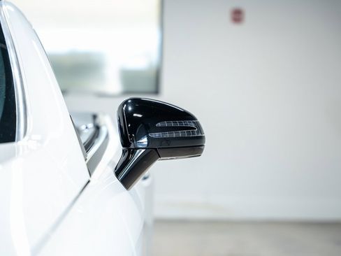 Used 2017 Mercedes-Benz SL 63 AMG image 13