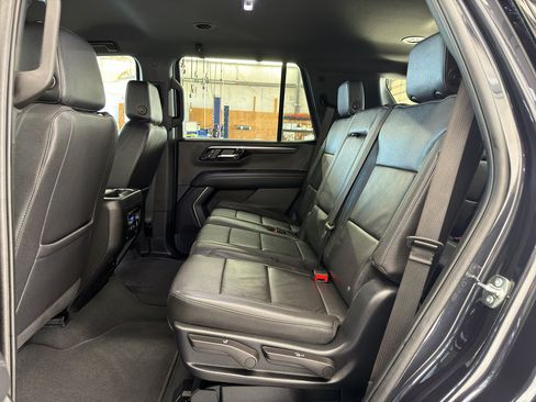 Used 2025 Chevrolet Tahoe Z71 AWD/4WD image 21