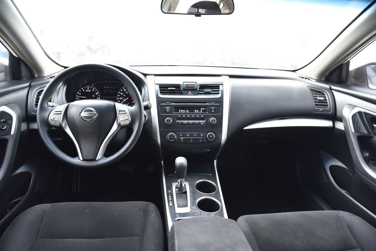Used 2013 Nissan Altima 2.5 S FWD image 15