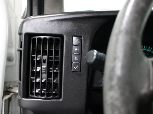 Used 2013 GMC Savana 2500 w/ Cold Climate Package RWD image 8