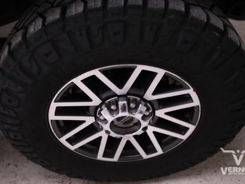 Used 2019 Ford F250 Lariat w/ Lariat Ultimate Package image 32