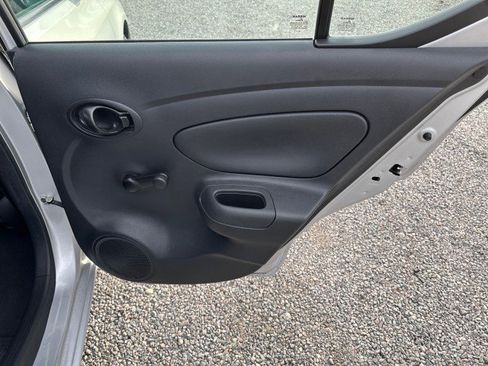 Used 2019 Nissan Versa S Plus image 25