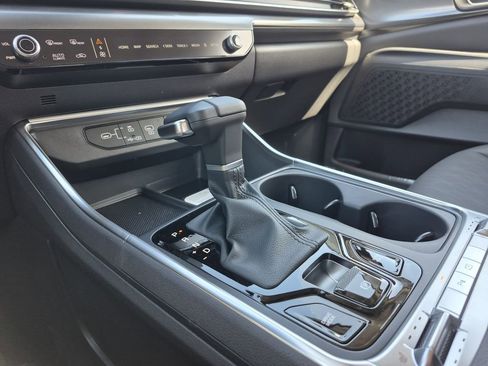 New 2026 Kia Carnival SX FWD image 9