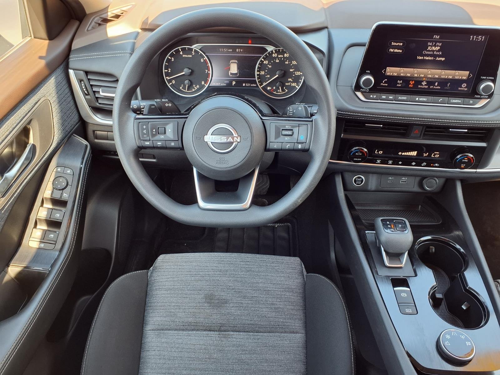 Used 2023 Nissan Rogue SV AWD/4WD image 5