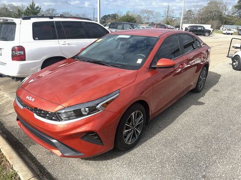 Used 2022 Kia Forte LXS image 1
