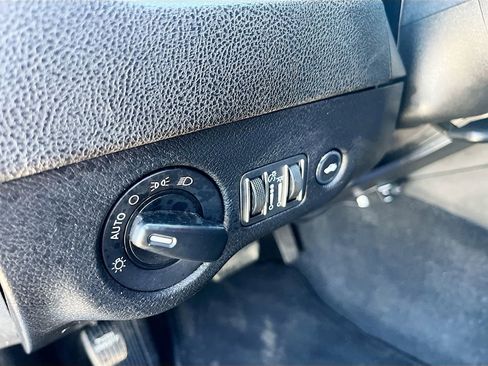 Used 2023 Dodge Charger SXT w/ Blacktop Package image 10