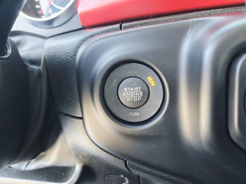 Used 2021 Jeep Wrangler Unlimited Rubicon w/ Xtreme Recon 35" Tire Package image 36