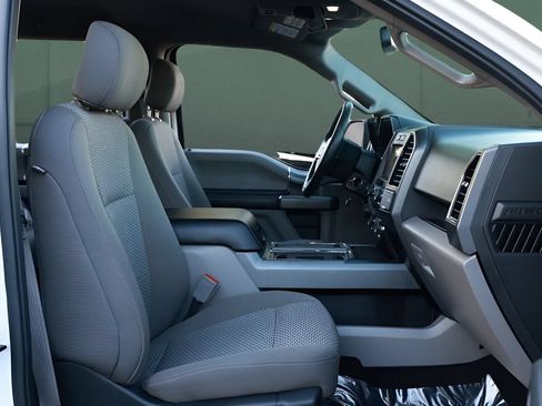 Used 2018 Ford F150 XLT w/ Equipment Group 302A Luxury AWD/4WD image 23