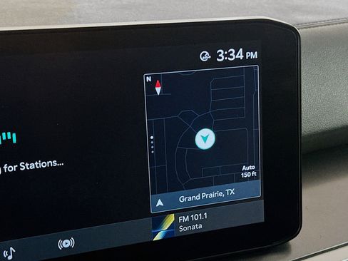 Used 2024 Kia Sorento S image 19