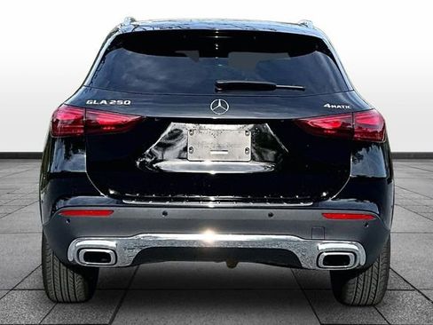 Certified 2026 Mercedes-Benz GLA 250 4MATIC image 8