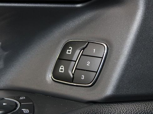 Used 2024 Ford Expedition XLT image 49