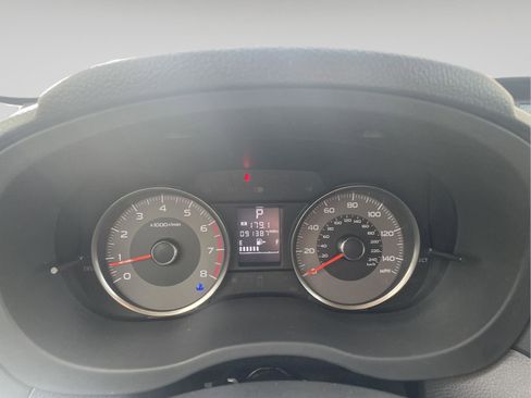 Used 2014 Subaru Forester 2.5i Limited w/ Popular Package #2 image 9