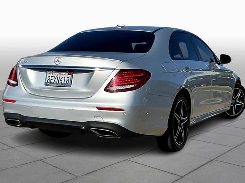 Used 2018 Mercedes-Benz E 300 image 12