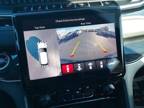 New 2024 Jeep Grand Cherokee Trailhawk w/ Advanced Protech Group II image 23