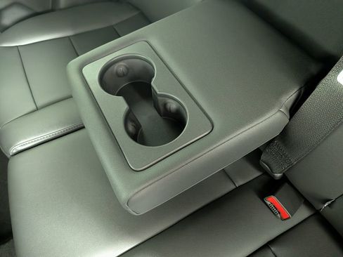 New 2026 GMC Canyon Elevation w/ Convenience Package image 30