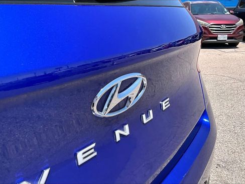 Used 2024 Hyundai Venue SEL FWD image 30