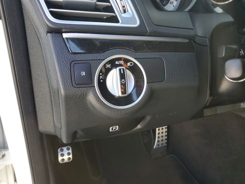 Used 2015 Mercedes-Benz E 400 E 400 w/ Premium 1 Package image 14