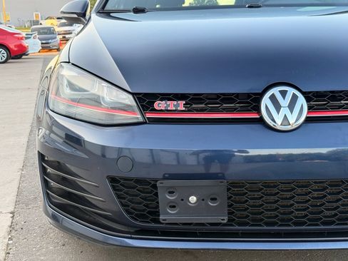 Used 2017 Volkswagen GTI SE FWD image 5