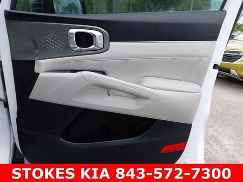 Used 2021 Kia Sorento SX FWD image 28