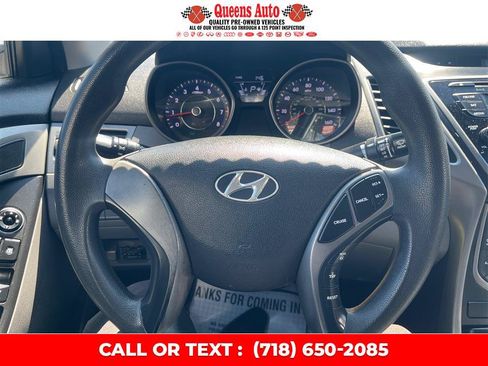 Used 2014 Hyundai Elantra SE FWD image 19