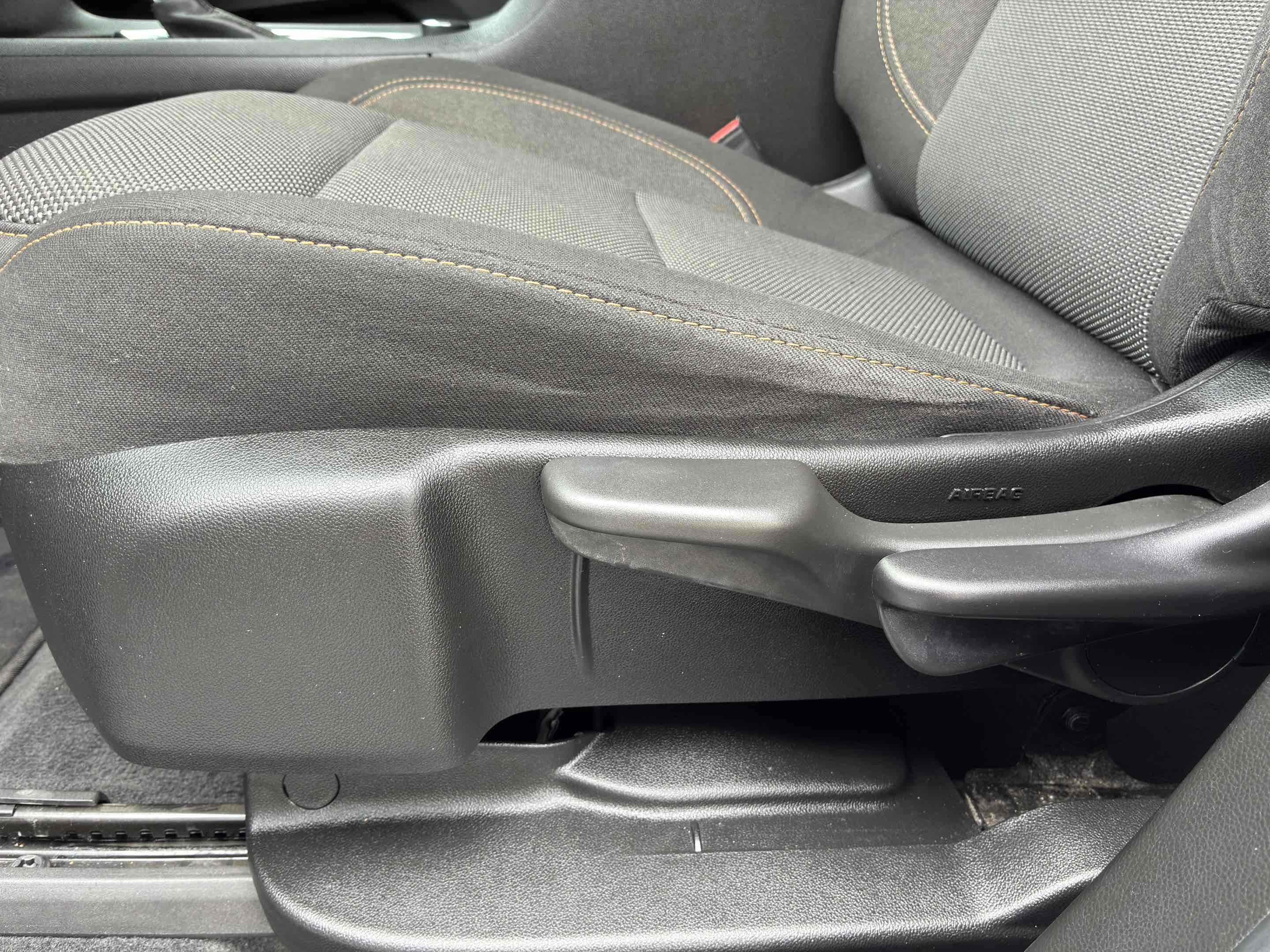 Used 2020 Chevrolet Traverse LS FWD image 37