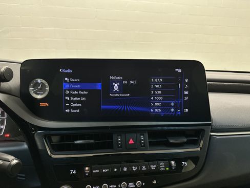 Used 2022 Lexus ES 350 w/ Premium Package image 23