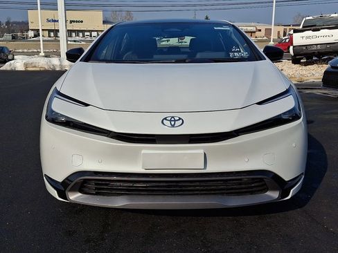 New 2026 Toyota Prius XLE image 2