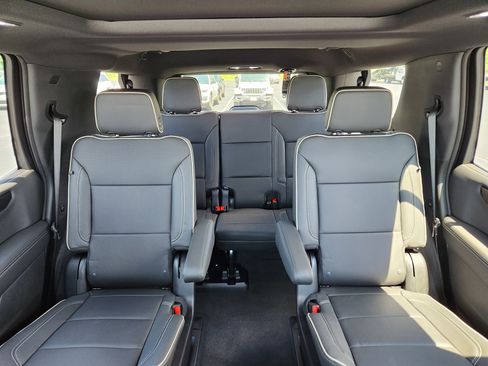 New 2026 GMC Yukon Elevation AWD/4WD image 8