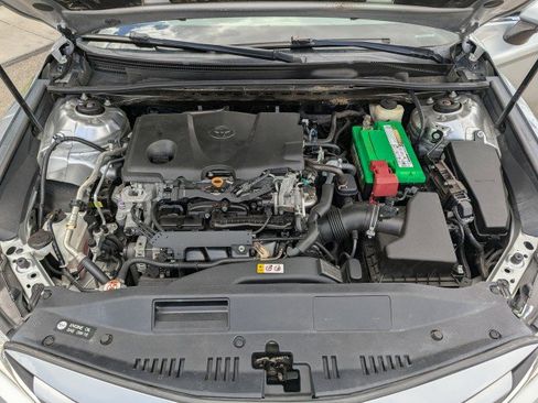 Used 2018 Toyota Camry LE FWD image 28