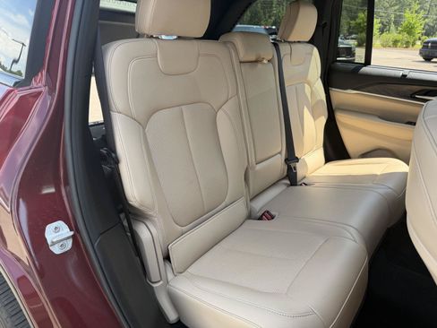 Certified 2025 Jeep Grand Cherokee Limited w/ Luxury Tech Group II AWD/4WD image 20