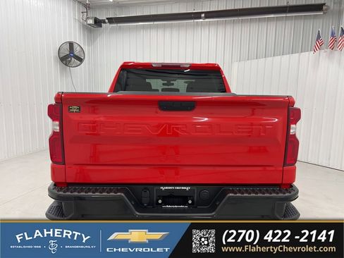 Used 2021 Chevrolet Silverado 1500 Custom Trail Boss AWD/4WD image 4